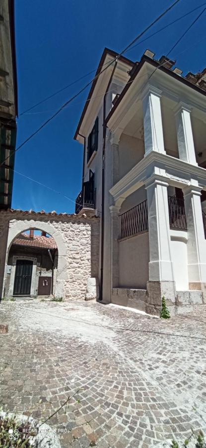 B&B Il Cardinale Rocca di Mezzo Eksteriør bilde